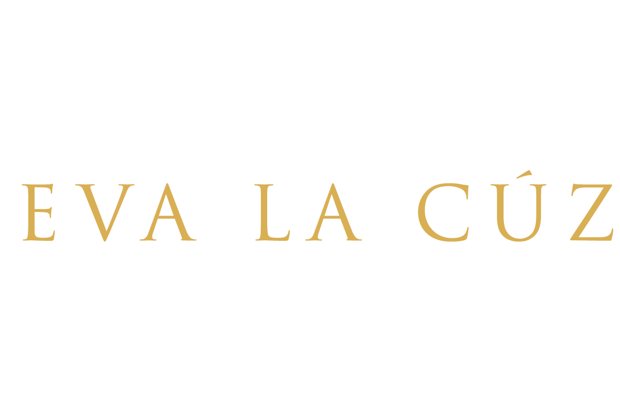 Eva La Cúz Logo