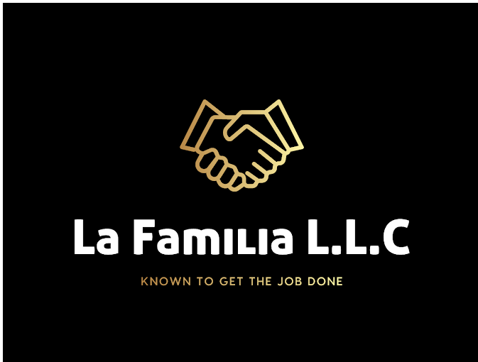 La Familia, LLC Logo