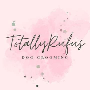 Totally Rufus  Logo