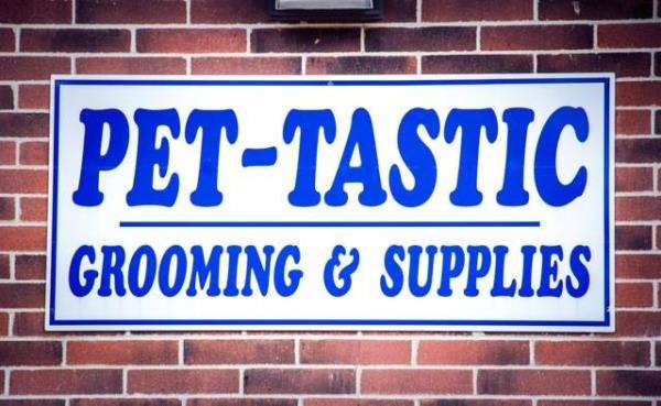 Pet-Tastic Grooming & Supplies Inc. Logo