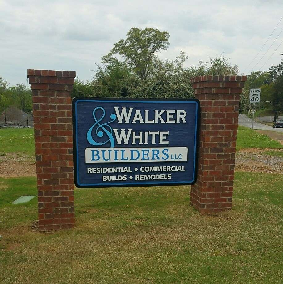 Walker & White Builders, LLC Logo