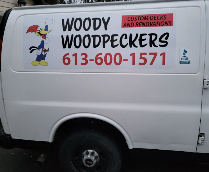 WOODY WOODPECKERS  Logo