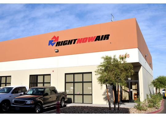 Right Now Air Logo