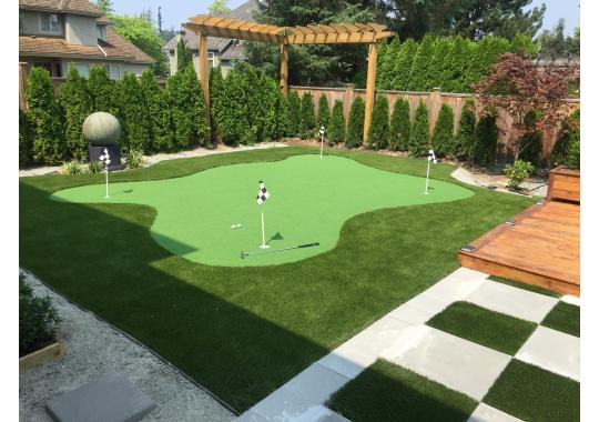 This Particular Photo Most Certainly Is An Inspiring And Awesome Idea Artificialturfgym In 2020 Best Artificial Grass Artificial Grass Installation Artificial Turf