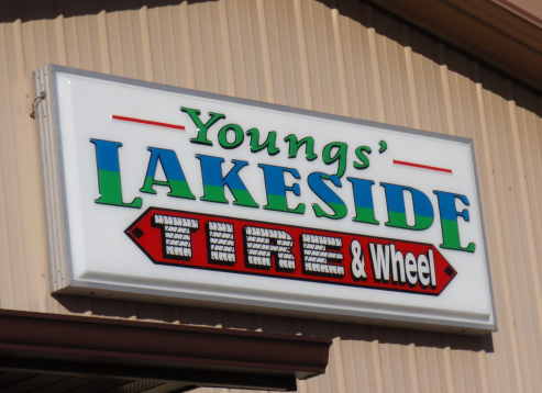 Young's Lakeside Tire & Wheel Logo