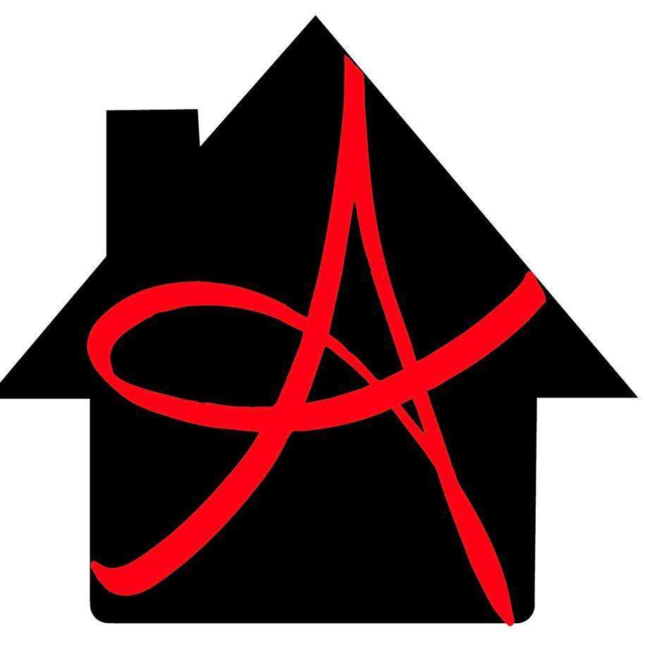 Arnold Custom Builders, LLC Logo