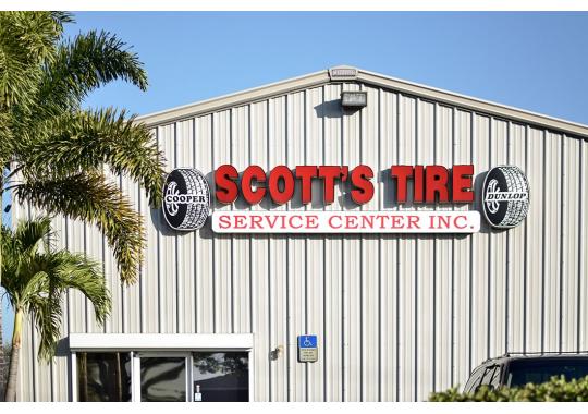 Scott's Tire & Service Center, Inc. Logo