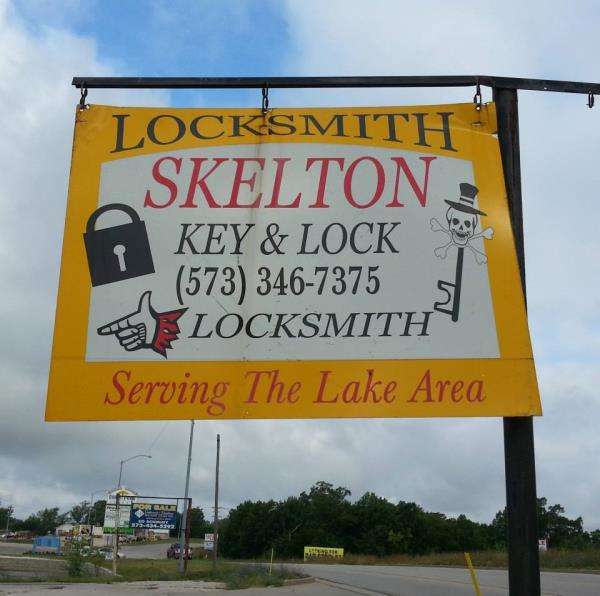 Skeltons' Key and Lock Logo