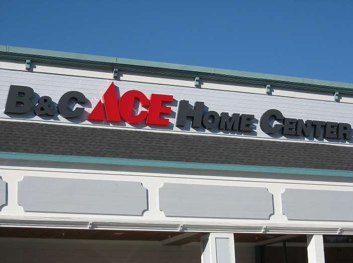 B&C Ace Home & Garden Center Logo