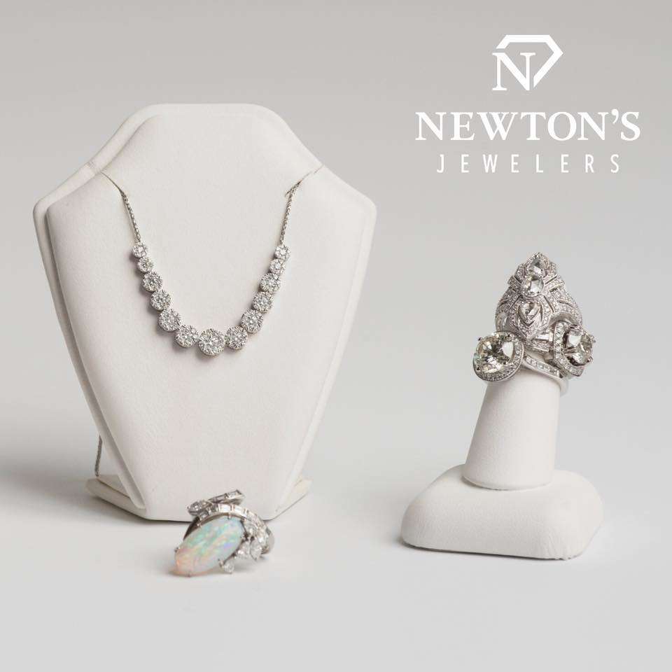 Newton's Jewelers Logo