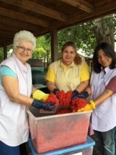 BBB serving the Heart of Texas staff volunteering at the Esperanza Center in San Antonio, TX